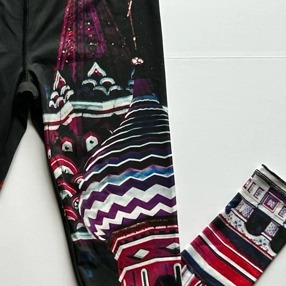 🌸NWT Threads 4 Thought Print Leggings. Black/ Multi. Size: Small - Picture 9 of 9